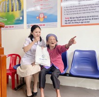 4 Các dấu hiệu nghe kém.  Hãy phát hiện các dấu hiệu nghe kém dưới đây để có biện pháp can thiệp