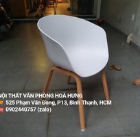 1 Ghế Thuyền Chân Sắt Giá Gỗ