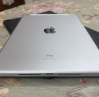 1 IPad Gen 9 64GB Silver bản 4G/Wifi hàng chính hãng ZA/A còn BH 05/2023 máy chất giá tốt