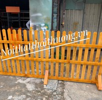 2 Mẫu hàng rào gỗ trang trí sơn nhiều màu tại Bình Dương, Đồng Nai, HCM