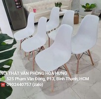 1 Ghế EAMÉS Nhựa Đúc Nhiều Màu