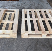 3 Pallet nhựa pallet gỗ sản xuất theo yêu cầu