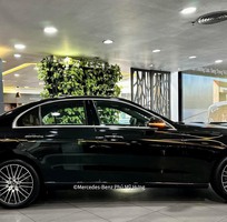 2 Mercedes C200 chỉ cần 500.000.000 VND