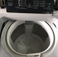 1 Máy giặt lồng đứng Panasonic 10kg NA-F100A4BRV, bảo hành 3 tháng.