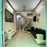 100 Shop cần nam nữ phụ bán hàng