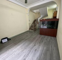 365 Shop cần nam nữ phụ bán hàng