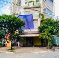 402 Shop cần nam nữ phụ bán hàng