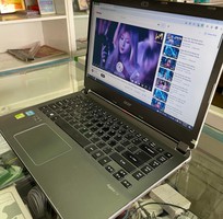 Bán Laptop Acer V5-472G Ram 4GB Ổ Cứng 500GB      Giá : 2tr5