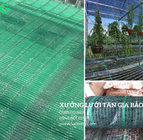 1 Lưới che nắng màu xanh và màu đen 1 Lưới che nắng màu xanh và màu đen