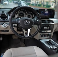 2 Mercedes c200 at 2012