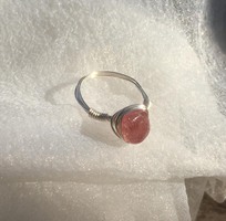 Nhẫn đá Strawberry Quartz