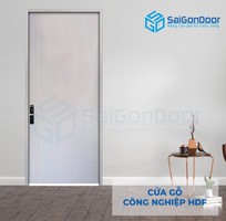 1 Cửa gỗ công nghiệp HDF sơn màu màu sắc đa dạng, phù hợp với nhiều công trình