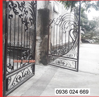 1 Mẫu cửa cổng sắt hoa văn nghệ thuật tại hà nội