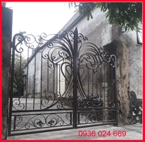 4 Mẫu cửa cổng sắt hoa văn nghệ thuật tại hà nội