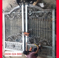 12 Mẫu cửa cổng sắt hoa văn nghệ thuật tại hà nội