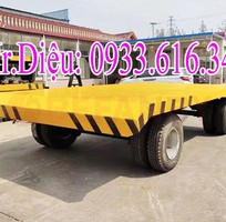 1 Xe kéo hàng nội bộ sử dụng tiện lợi tại các kho hàng