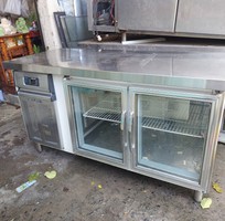 Bàn mát cửa kính BERJAYA 1m5 qua sử dụng