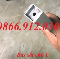 3 Pát sắt chữ U, pát sắt vuông 1 lỗ dùng làm bàn học sinh