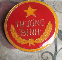 Huy hiệu Thương binh, chất liệu nhôm phủ thuỷ tinh hữu cơ, tình trạng đẹp mới, dành cho sưu tầm, giá