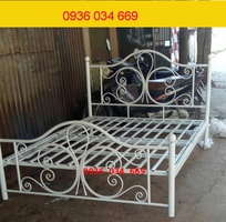 3 Giường sắt đẹp mỹ thuật giá bao nhiêu 3 Giường sắt đẹp mỹ thuật giá bao nhiêu