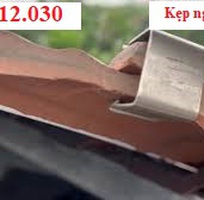 2 Kẹp ngói lợp tráng men inox 201 và 304