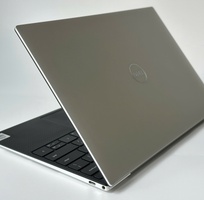 4 Dell Xps 9300 Core i7-1065G7 / Ram 32GB / SSD 512GB / 13.4 inch FHD  / 1.27Kg