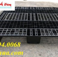 5 Pallet nhựa Vũng Tàu cuối năm trong kho bãi doanh nghiệp