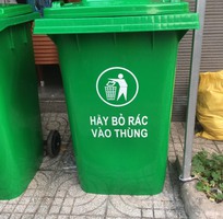 1 Thùng rác nhựa 360L cần bán