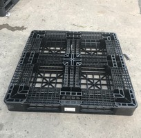 1 Thanh lý pallet nhựa mới 95 kt 110x110x15cm hàng Nhật