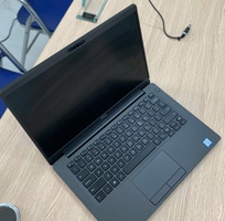 1 Dell Latitude 7400 - Intel Core i5   14 inch Full HD