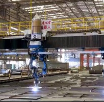1 ROBOT hàn kết cấu thép,robot hàn cho ngành đóng tàu
