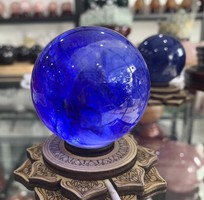 Quả cầu đá núi lửa xanh