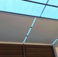 Rèm Cuốn Chống Nắng Giếng Trời