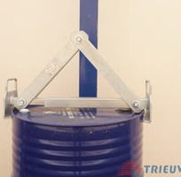 1 Giải Pháp Nâng Hạ Thùng Phuy Với Cẩu Thùng Phuy 200L- Triệu Vũ