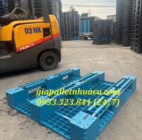 Pallet nhựa ba chân màu xanh giá tốt nhất thị trường