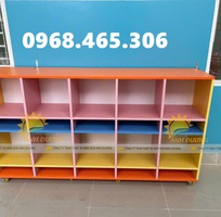 5 Tủ cặp dép mầm non, tủ cặp mầm non bằng gỗ
