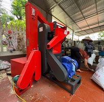 2 Máy xay xát gạo 3 pha kèm gầu tải Takyo TK1100   Động cơ 15kW