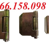 Bản lề xe tải ô tô là phụ kiện không thể thiếu cho thùng xe bền chắc