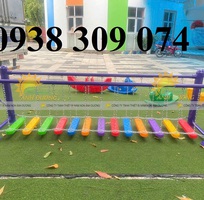 Cầu thăng bằng dao động, thang thăng bằng mầm non
