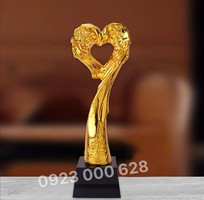 1 Cúp vinh danh cá nhân tập thể, cúp vinh danh hội thảo, cúp vinh danh đối tác 1 Cúp vinh danh cá nhân tập thể, cúp vinh danh hội thảo, cúp vinh danh đối tác