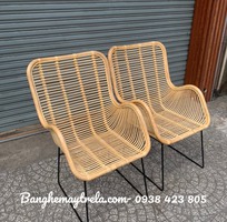 1 Bàn ghế mây uống trà chân sắt 1 Bàn ghế mây uống trà chân sắt