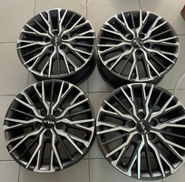 1 Thanh lý 4 mâm zin Kia K3 17 inch hàng tháo xe có xước nhẹ