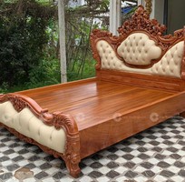 1 Giường Ngủ Gỗ Tự Nhiên Phong Cách Cổ Điển Sang Trọng