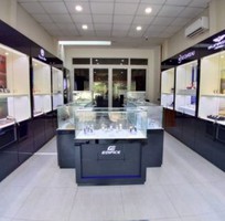 1 Thanh Lý Cửa Hàng Đồng Hồ,  200 Đồng Hồ Mới    10 Tủ Trang Trí: 250 Triệu