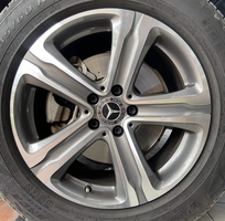 Cần bán mâm vỏ xe mercedes glc 200 18 inch
