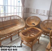 1 Bàn ghế mây nhỏ gọn cánh sen