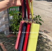 Tìm nguồn túi xách, ví da nữ   nên chọn ở đâu để đảm bảo chất lượng