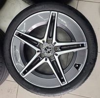 Cần bán mâm mercedes c300 amg 18 inch 2hệ