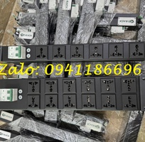 8 Ổ cắm nguồn PDU 6 ổ cắm 3 chấu có MCB 2P 32A kèm dây nguồn dài 2M hãng Anrack