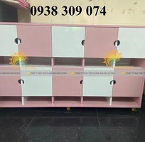 2 Tủ cặp mầm non gỗ cao su, tủ đựng balo mầm non MDF